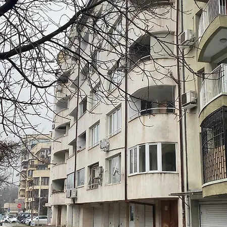 Spacious Apartment Next To South Park Просторен Апартамент До Южен Парк Top Location Sofia Exterior photo